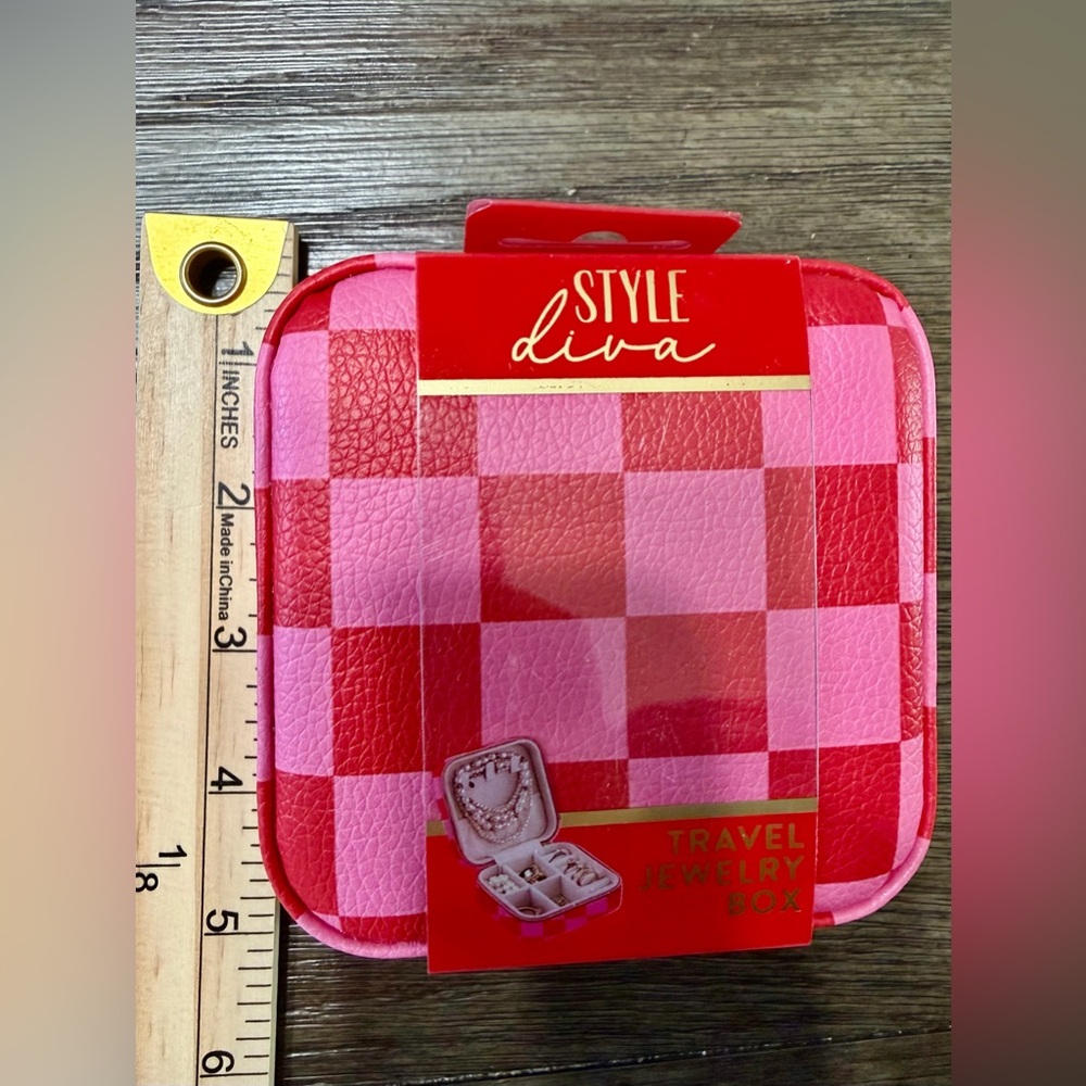 Red and Pink Travel Jewelry Box